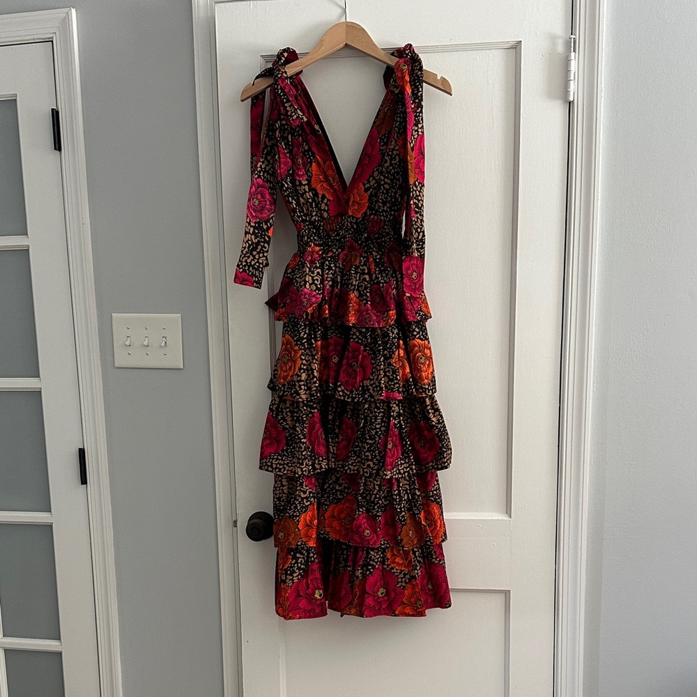 Elegant Floral Maxi Dress in Pink and Black